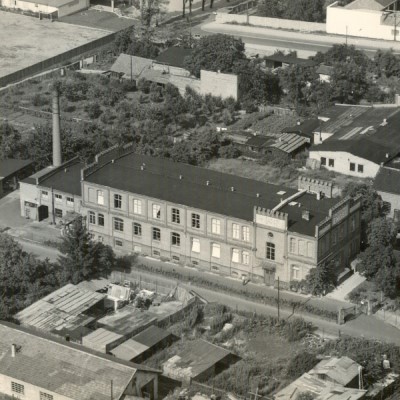 Firmengebäude in der Dotzheimer Straße aus der Vogelperspektive